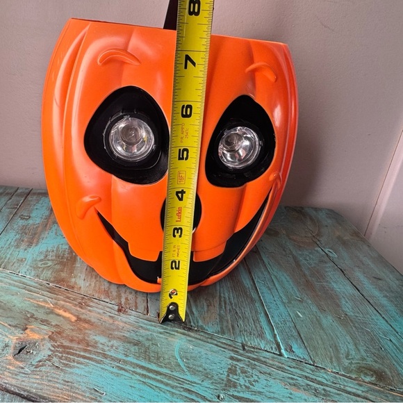 Vintage Monocore 1998 Scary Light Up Eyes Jack-O-Lantern Trick Or Treat Bucket - Picture 3 of 11